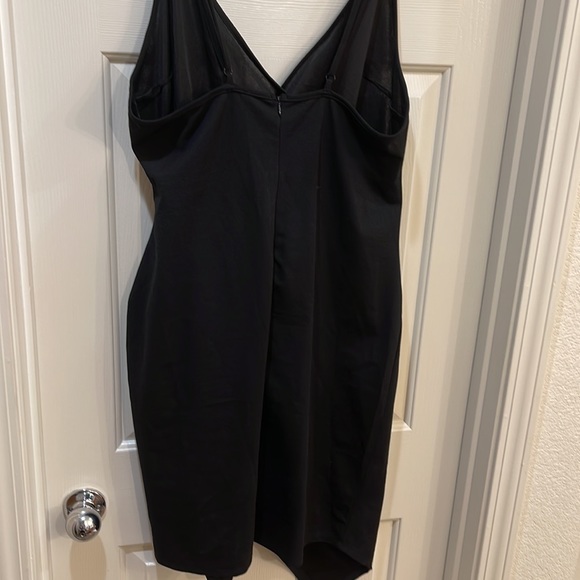Plus size Ruched front wrap spaghetti strap dress - Picture 2 of 7
